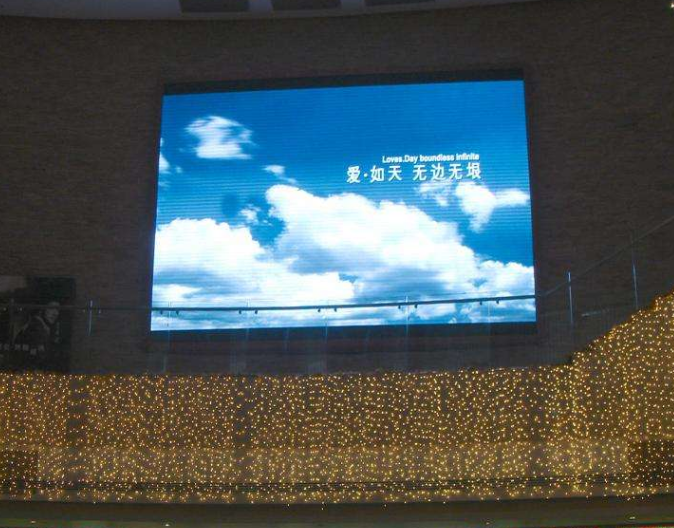 長(zhǎng)沙戶外LED顯示屏如何選擇？